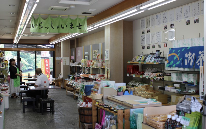 店内1